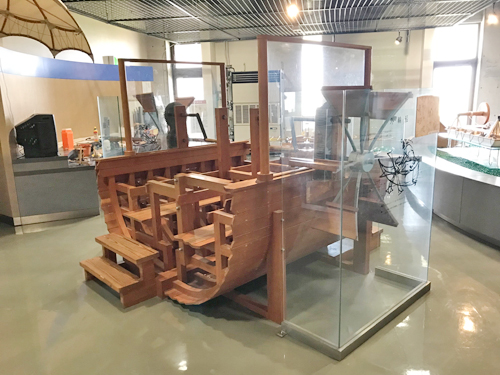 パドル船のイメージモデル