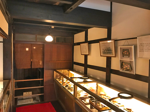 お茶屋美術館の展示品