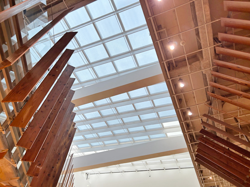 富山市ガラス美術館の天窓