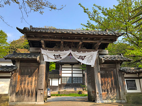 山門正面