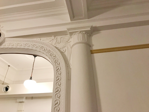 コリント式の柱頭