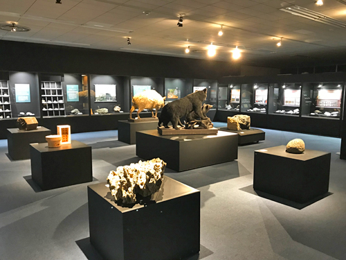 小松市立博物館の3階展示室