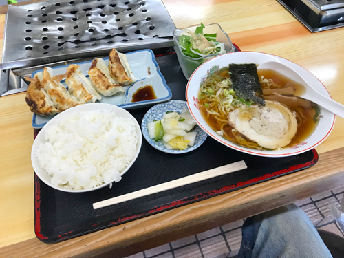 まるにし食堂 ラーメンセット