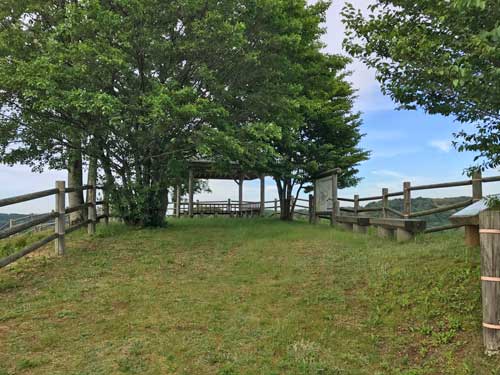 龍ヶ峰城の主郭