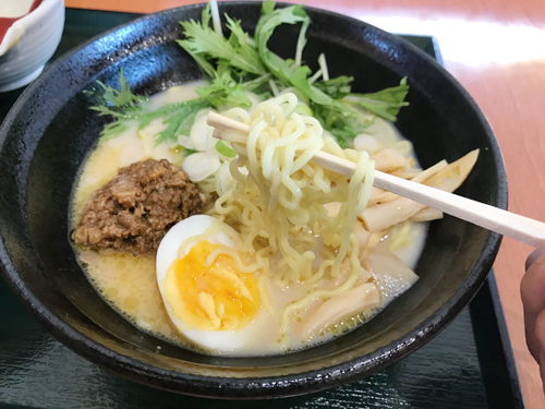 おやたま食堂の麺