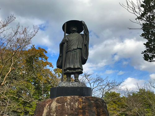 真和園の蓮如像