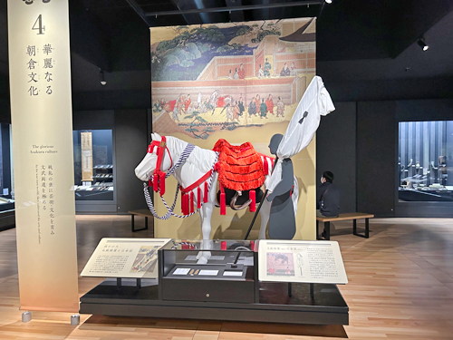 毛氈鞍覆と白傘袋