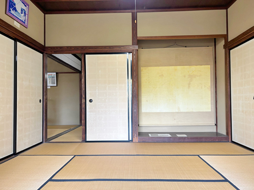 茶室に隣接する座敷